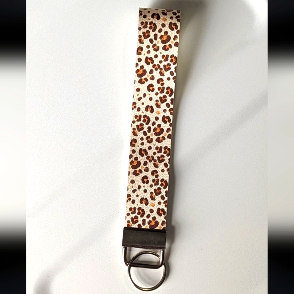 Cheetah Wristlet Keychain
